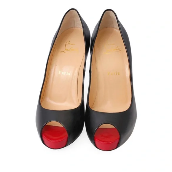 - Christian Louboutin red toes - Picture 1 of 8